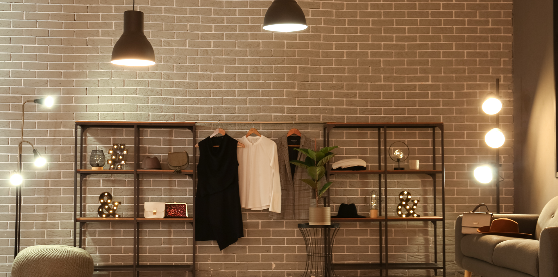 Diseñamos y creamos exhibiciones personalizadas para la demanda global, realzando el atractivo de los herrajes.